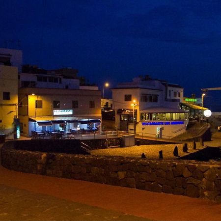 B&B Paraiso Tenerife Super Economy Rooms Airport Los Abrigos Bagian luar foto