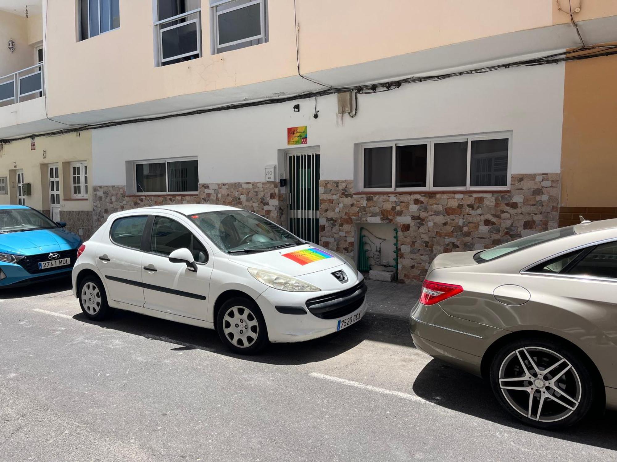 B&B Paraiso Tenerife Super Economy Rooms Airport Los Abrigos Bagian luar foto